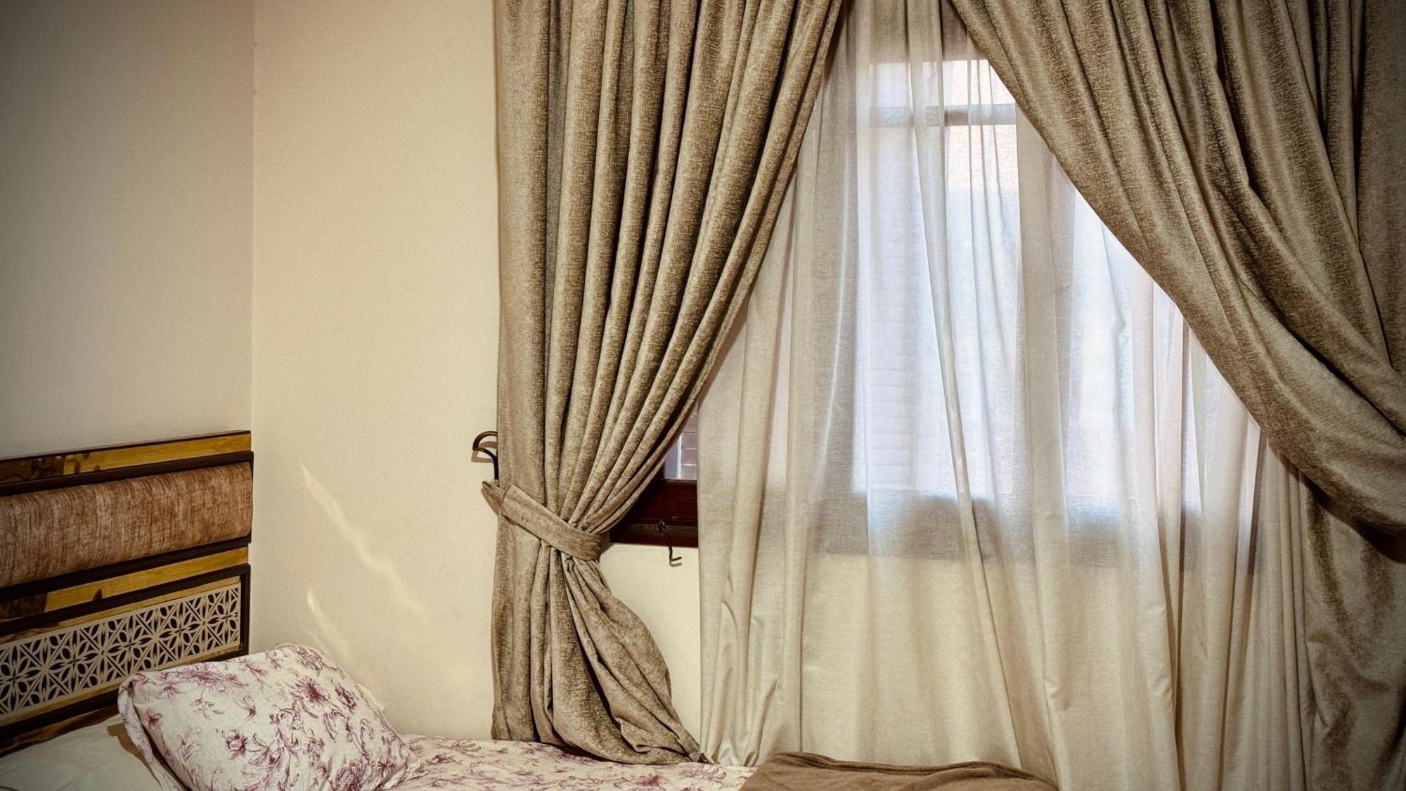 Elegant 3 In Private In New Appartamento